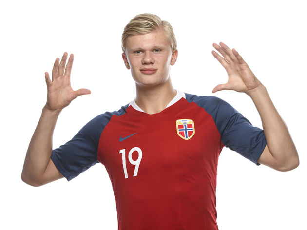 不是，美国现在十几岁的女孩子都能这么投篮了吗（现在的美国少女投篮都这么强了吗？）