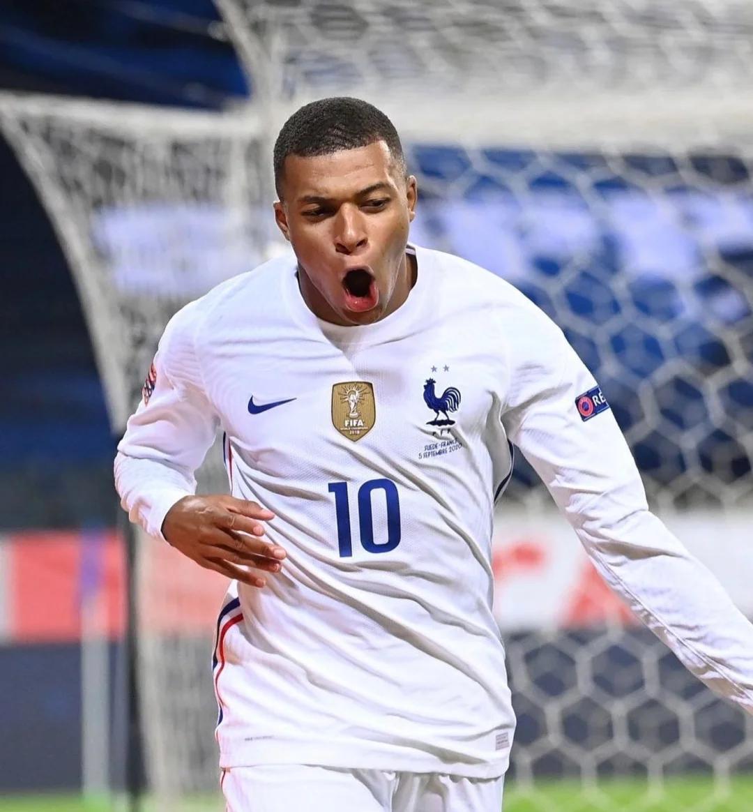 澎湃：候选洋帅半斤八两；郭士强成功案例让管理部门选择土帅（澎湃：洋帅候选难分伯仲，郭士强效应或促管理层倾向本土主帅）