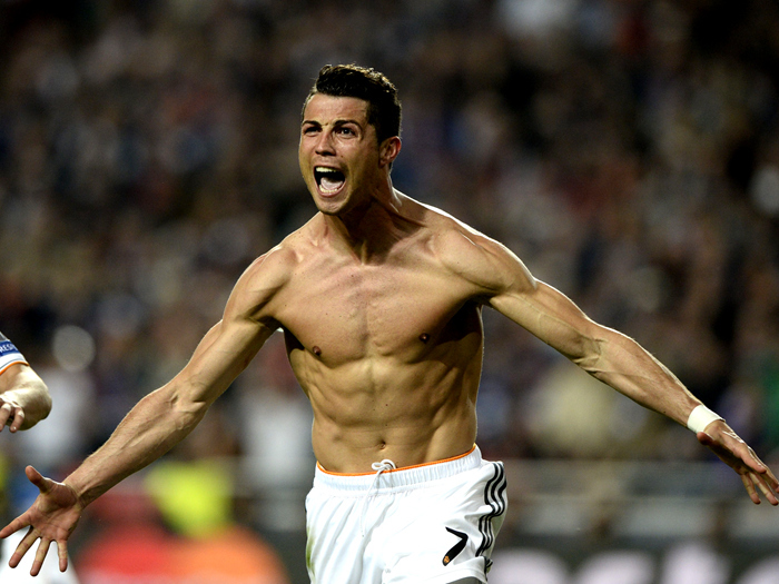 英超替补进球后被换下，特罗萨德成阿森纳队史第三人（英超赛场替补破门后又被换下，特罗萨德成阿森纳队史第三人）