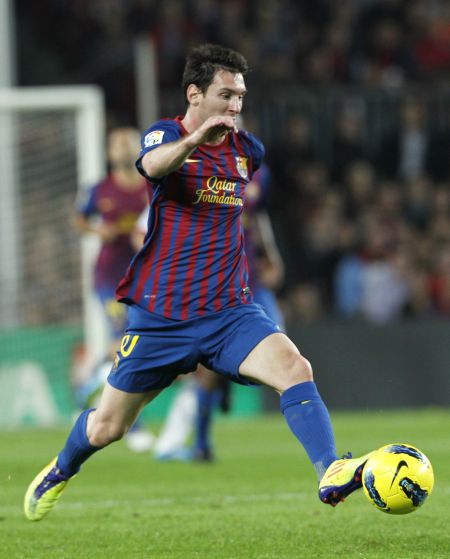 埃贝尔：孔帕尼是我最棒的签约之一，他对足球有清晰的思路（埃贝尔盛赞孔帕尼：堪称我最佳引援之一，足球理念清晰）