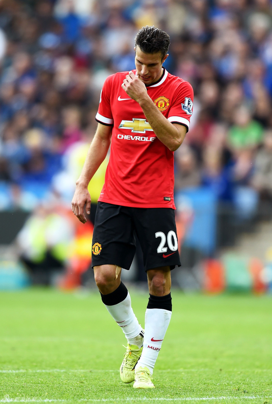 感谢俱乐部，U16国少球员身穿各自俱乐部训练服拍摄全家福（U16国少全家福：球员穿各自俱乐部训练服致谢俱乐部）