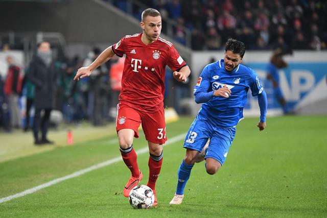 喀麦隆主帅：埃永有潜力为巴萨效力，他和埃托奥的类型不同（喀麦隆主教练：埃永具备为巴萨效力的潜质，与埃托奥风格不同）